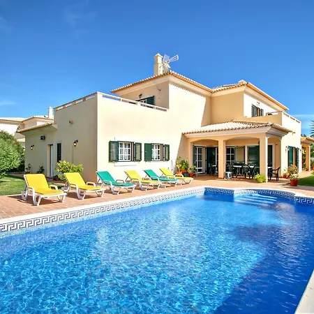 Golfe Villa *